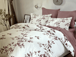 Afișați detaliile pentru Lenjerie de pat cu 4 fețe de pernă, combinație de alb cu mov, Casa New Fashion Imagine de Lenjerie de pat cu 4 fețe de pernă, combinație de alb cu mov, Casa New Fashion