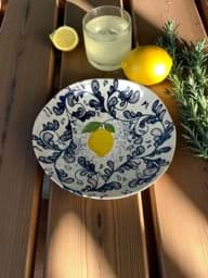 Afișați detaliile pentru Farfurie adâncă model Limoi, stil Capri cu lămâi, 21 cm - La Mediterranea Imagine de Farfurie adâncă model Limoi, stil Capri cu lămâi, 21 cm - La Mediterranea
