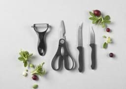 Afișați detaliile pentru Set 2 cuțite, foarfecă și curățător Cuyfor – set complet pentru bucătărie Imagine de Set 2 cuțite, foarfecă și curățător Cuyfor – set complet pentru bucătărie