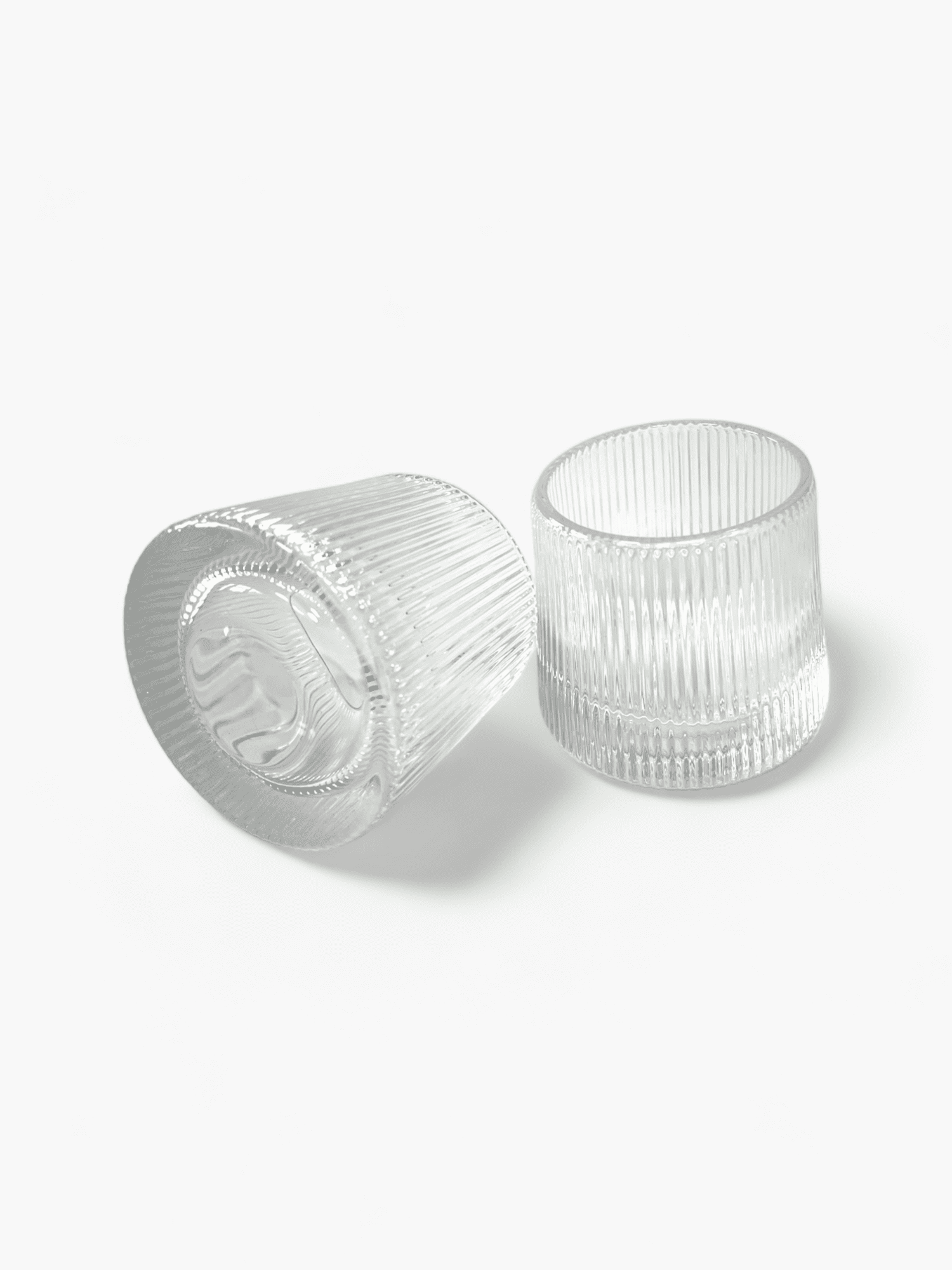 Imagine de Set 6 pahare din sticlă cu design rotativ și înclinat pentru băuturi spirtoase sau cocktailuri, 170ml