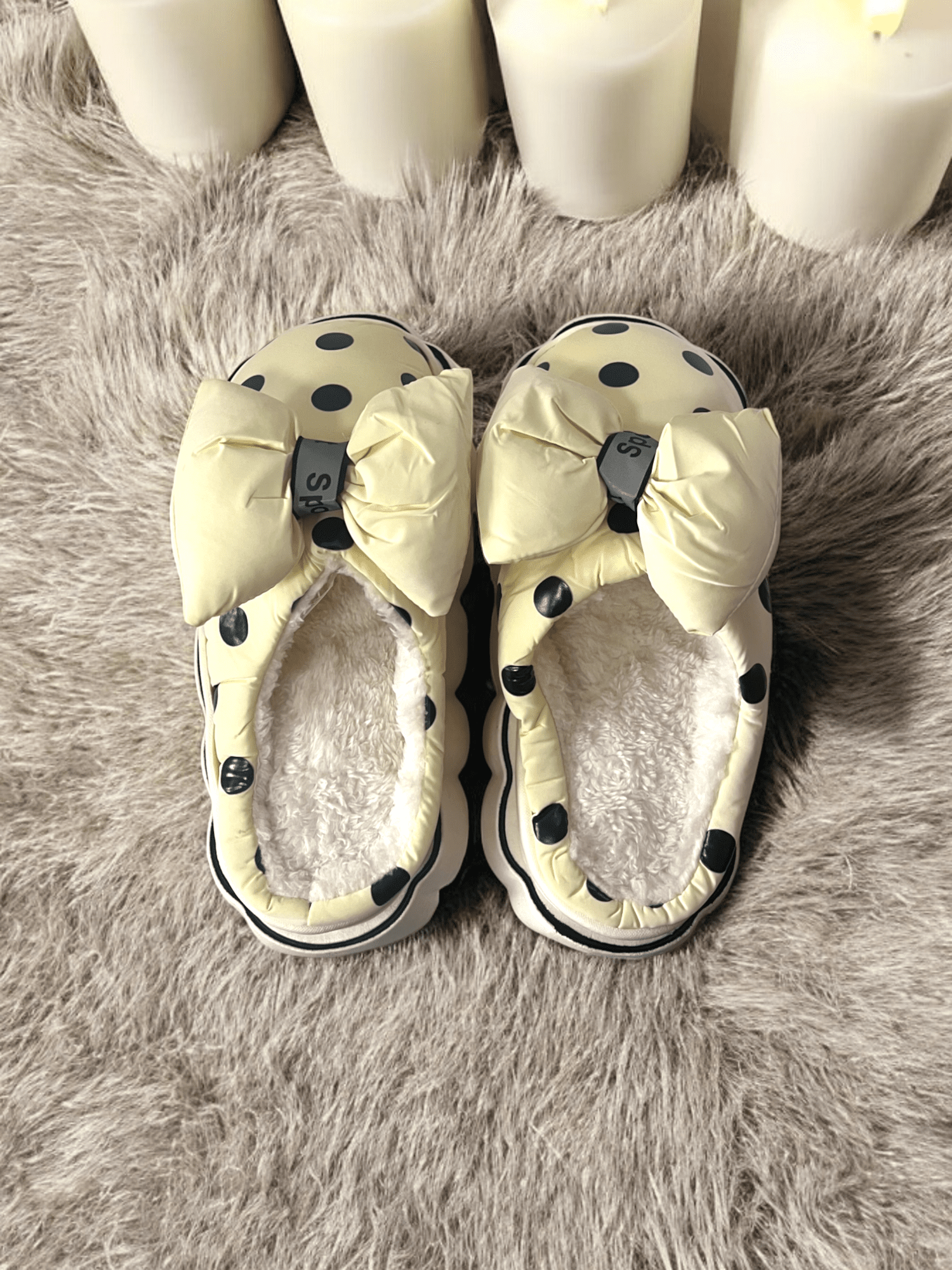 Picture of Cream-colored Plush House Slippers with Bow, Soft and Warm