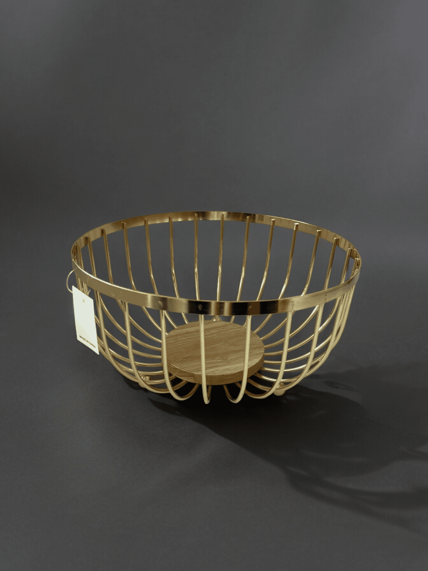 Imagine de Fructieră elegantă din metal aurie stil modern